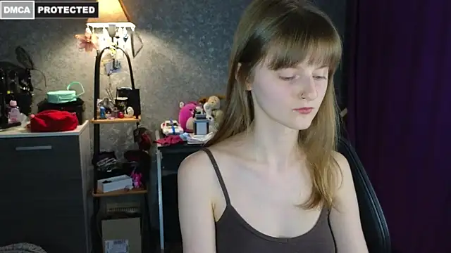 Snapshot of Miss_Alisa_ chatting on July 17, 2026, 6:24 pm Miss Alisa online show from July 17, 2026, 6:24 pm