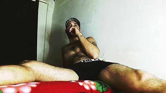 Alex Flame  online show from May 4, 2026, 12:17 am