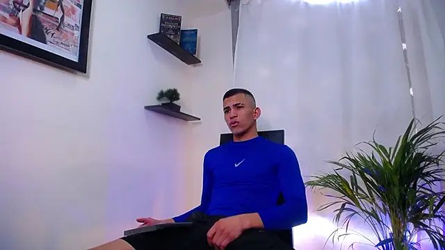 TOMBOYSEXX online show from March 10, 2026, 7:52 pm