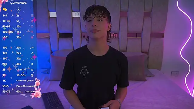 Snapshot of _SweetyAngel_ chatting on December 22, 2025, 11:51 am SweetyAngel online show from December 22, 2025, 11:51 am