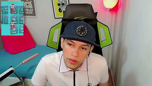 Snapshot of Luky_twink chatting on December 21, 2025, 1:02 am Luky twink online show from December 21, 2025, 1:02 am