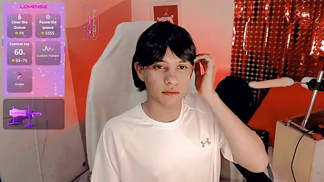 Snapshot of Luky_twink chatting on January 14, 2026, 3:23 am Luky twink online show from January 14, 2026, 3:23 am