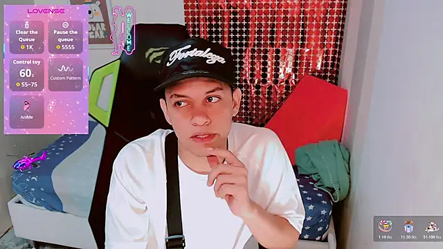 Snapshot of Luky_twink chatting on January 15, 2026, 3:55 am Luky twink online show from January 15, 2026, 3:55 am