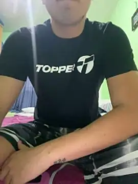 facundoociroo online show from February 12, 2026, 11:33 pm