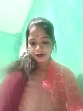 Snapshot of Juli_pande chatting on December 17, 2025, 4:02 pm Juli pande online show from December 17, 2025, 4:02 pm