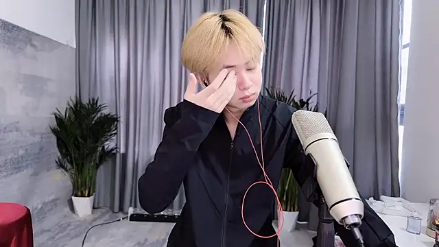 Snapshot of hafabva chatting on March 29, 2026, 2:11 am hafabva online show from March 29, 2026, 2:11 am