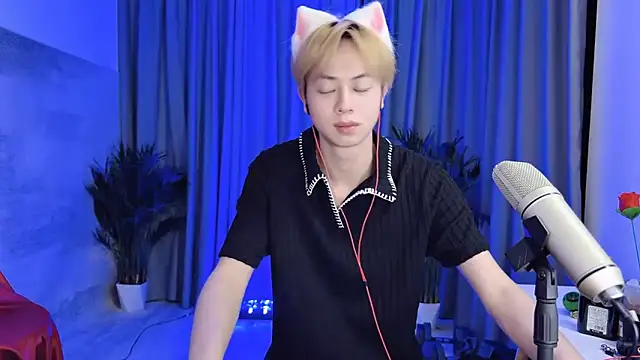 Snapshot of hafabva chatting on March 31, 2026, 2:39 pm hafabva online show from March 31, 2026, 2:39 pm