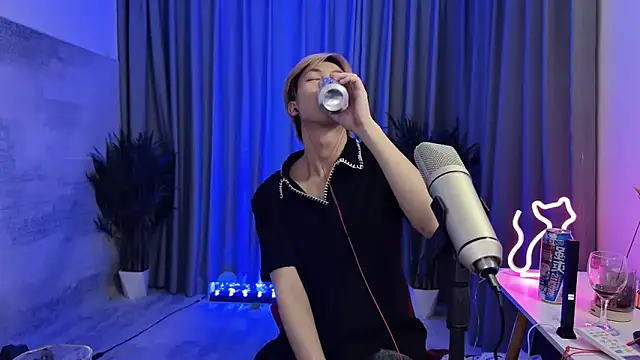 Snapshot of hafabva chatting on April 7, 2026, 5:02 pm hafabva online show from April 7, 2026, 5:02 pm