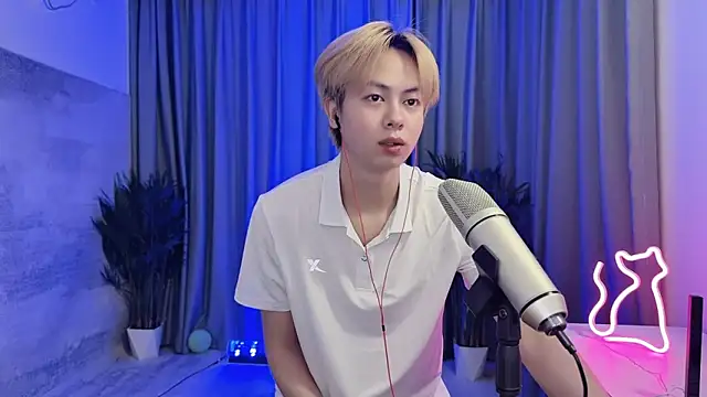 Snapshot of hafabva chatting on April 11, 2026, 12:42 pm hafabva online show from April 11, 2026, 12:42 pm