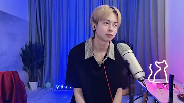 Snapshot of hafabva chatting on April 14, 2026, 2:12 pm hafabva online show from April 14, 2026, 2:12 pm