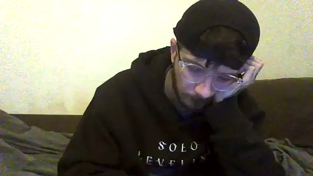 Snapshot of atreus69big chatting on May 15, 2026, 6:59 pm atreus69big online show from May 15, 2026, 6:59 pm