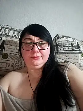 MariSwan222 online show from February 5, 2026, 9:41 pm