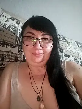 MariSwan222 online show from April 15, 2026, 9:04 pm