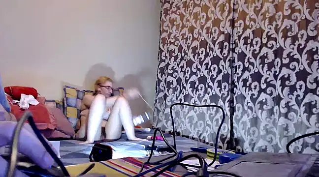 yunis32 online show from January 27, 2025, 5:15 pm