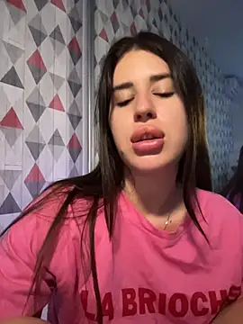 Snapshot of Lira_Fayeee chatting on June 8, 2026, 1:28 am Lira Fayeee online show from June 8, 2026, 1:28 am