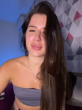 Lira Fayeee online show from July 6, 2026, 9:06 pm