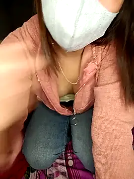 Snapshot of May-Ne chatting on February 12, 2026, 6:03 pm May-Ne online show from February 12, 2026, 6:03 pm