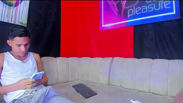 Damian and theo online show from January 8, 2026, 11:34 am