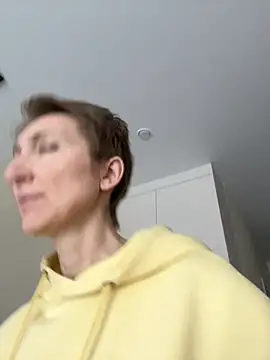 Snapshot of Sensual_Flower chatting on February 5, 2026, 6:29 am Sensual Flower online show from February 5, 2026, 6:29 am