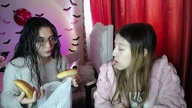 Briar y Blair online show from April 10, 2026, 3:50 pm