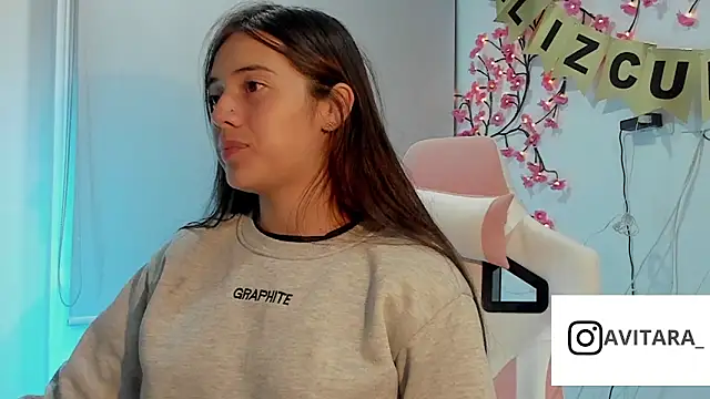 vanesita  online show from February 10, 2026, 1:10 am