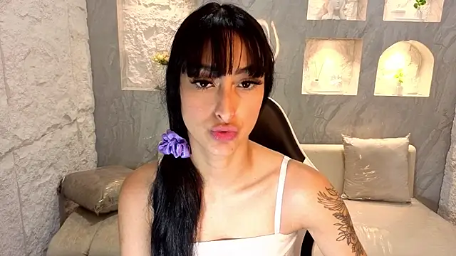 Snapshot of Tifany_Tx chatting on December 22, 2025, 12:35 pm Tifany Tx online show from December 22, 2025, 12:35 pm