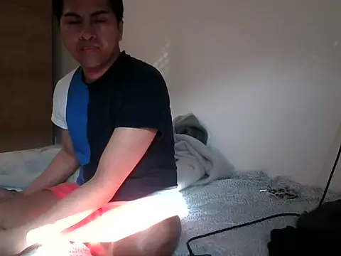 sweetpinoy2027 online show from March 6, 2026, 8:11 am