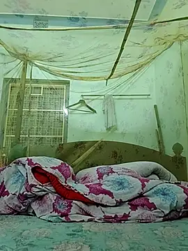 Snapshot of Advikk_GSH chatting on February 2, 2026, 9:24 pm Advikk GSH online show from February 2, 2026, 9:24 pm