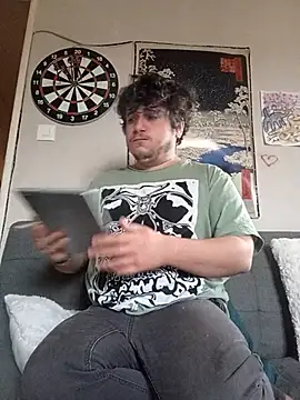 Snapshot of damslebambou1 chatting on February 10, 2026, 2:10 pm damslebambou1 online show from February 10, 2026, 2:10 pm