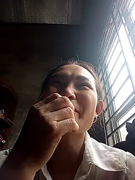 Girl cutee online show from February 25, 2026, 5:28 am