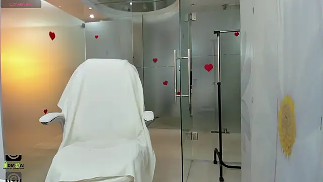 missdominna online show from February 9, 2026, 4:05 am