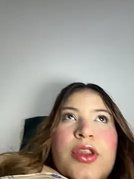 Snapshot of melanie_hh1 chatting on December 19, 2025, 4:52 am melanie hh1 online show from December 19, 2025, 4:52 am