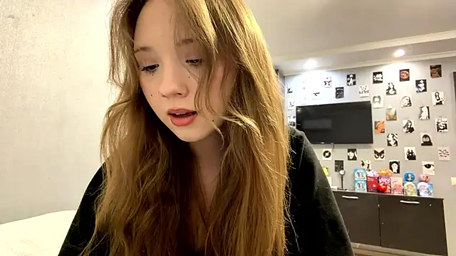 Princessofcashe online show from March 11, 2026, 7:09 pm