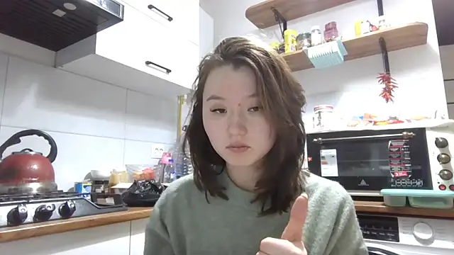 Snapshot of VelmaMaasch chatting on December 16, 2025, 2:44 pm VelmaMaasch online show from December 16, 2025, 2:44 pm