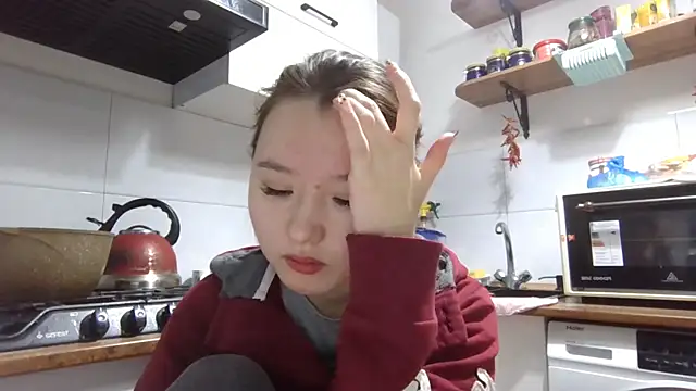 Snapshot of VelmaMaasch chatting on December 19, 2025, 2:13 pm VelmaMaasch online show from December 19, 2025, 2:13 pm