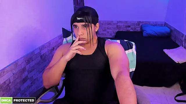 latinboyfit online show from April 17, 2026, 4:15 am