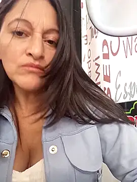 Snapshot of SAMMY_30- chatting on April 11, 2026, 2:21 pm SAMMY 30- online show from April 11, 2026, 2:21 pm