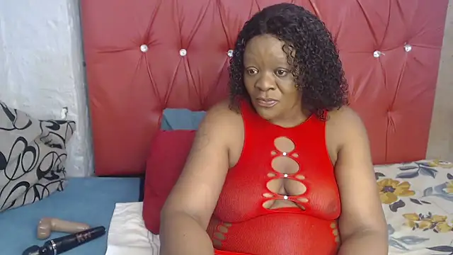 Snapshot of LaicyBrown76 chatting on April 5, 2026, 9:23 pm LaicyBrown76 online show from April 5, 2026, 9:23 pm