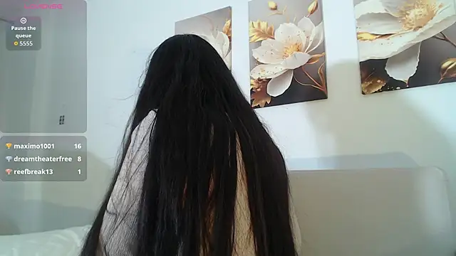 viiolet collins online show from January 13, 2026, 6:24 pm