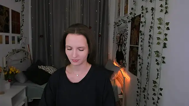 Snapshot of Ariadna_Shy chatting on December 29, 2024, 2:17 am Ariadna Shy online show from December 29, 2024, 2:17 am