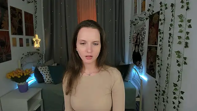 Snapshot of Ariadna_Shy chatting on February 2, 2025, 2:06 am Ariadna Shy online show from February 2, 2025, 2:06 am