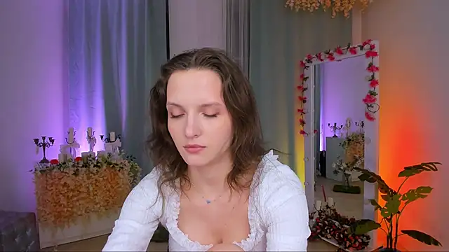 Snapshot of Ariadna_Shy chatting on March 22, 2025, 5:17 am Ariadna Shy online show from March 22, 2025, 5:17 am