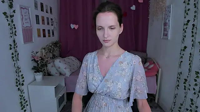 Snapshot of Ariadna_Shy chatting on July 18, 2026, 10:13 pm Ariadna Shy online show from July 18, 2026, 10:13 pm