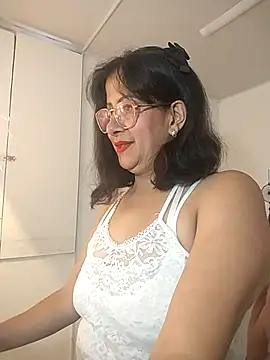 Snapshot of christy_ant chatting on February 19, 2026, 6:26 pm christy ant online show from February 19, 2026, 6:26 pm