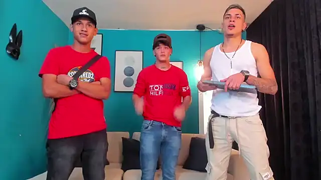 Snapshot of Oficial_KingOfHeavens chatting on January 16, 2026, 11:09 pm Oficial KingOfHeavens online show from January 16, 2026, 11:09 pm