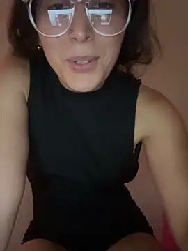 LatinDoll8 online show from April 28, 2026, 8:03 pm