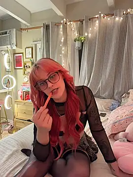 itscleomoon online show from March 27, 2026, 3:34 am