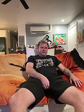 Snapshot of Studmuffin4you chatting on January 11, 2026, 3:00 am Studmuffin4you online show from January 11, 2026, 3:00 am