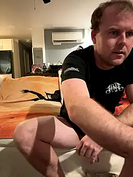 Snapshot of Studmuffin4you chatting on January 13, 2026, 5:13 am Studmuffin4you online show from January 13, 2026, 5:13 am