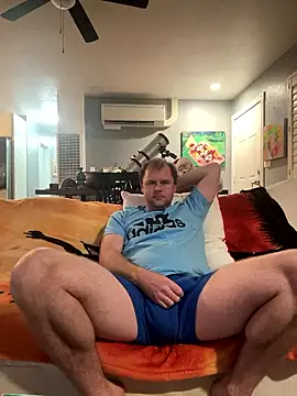 Snapshot of Studmuffin4you chatting on January 14, 2026, 4:51 am Studmuffin4you online show from January 14, 2026, 4:51 am